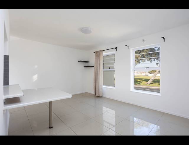 2 BEDROOM APARTMENT TO LET IN OTTERY